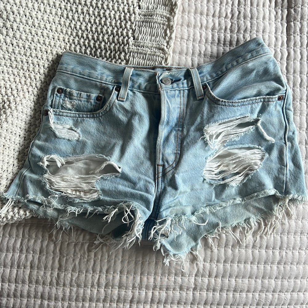 Levi’s Shorts 501 Size 26